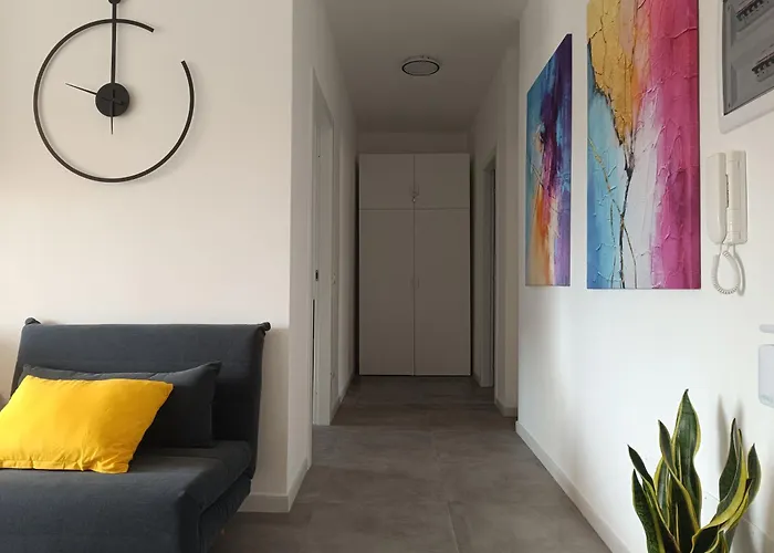 Apartamento Bianca - Metro A - Furio Camillo Roma