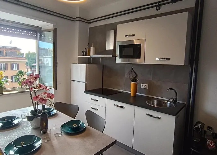 Apartamento Bianca - Metro A - Furio Camillo